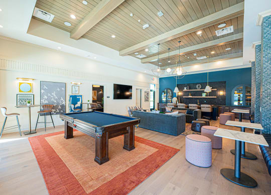 clubhouse at the retreat at mount vernon apartments