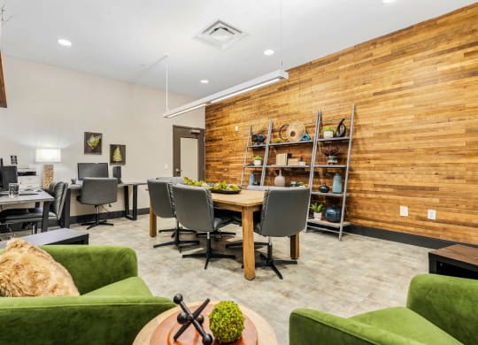 Business Center at Highpoint on Columbus Commons Apartments