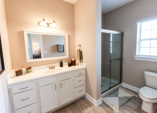 Bathroom at The Strand at Beulah Luxury 2 bedroom Townhomes for rent in Grove City Ohio