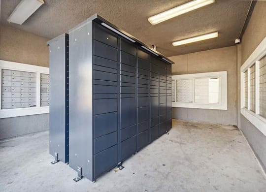 Amazon package center