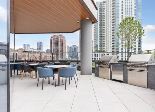 outdoor grills at Cassidy on Canal, Illinois, 60606