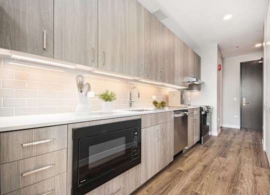 Cozy Kitchen Space at Thrive Exchange, Chicago, Illinois