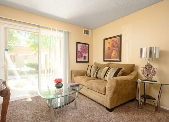 living room, the beautiful alexandria suites at Oak Terrace Senior Apts, Hemet, CA 92543
