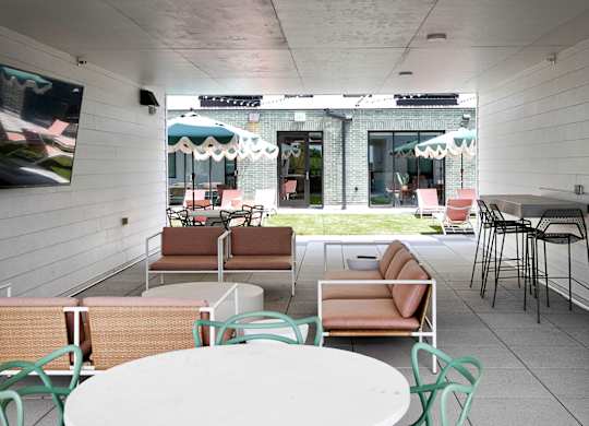 Resident lounge at The Artisan at 39th in Omaha, NE