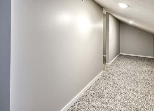 Bedroom at Deerfield Apartments and Chateaus in Fremont, NE