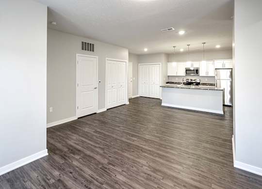 Spacious Living Room at Deerfield Apartments and Chateaus in Fremont, NE