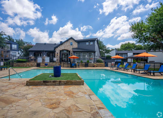 Swimming pool at District 2308, Arlington Texas?