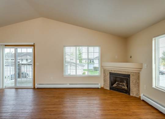 Upper Corner Pineview, Living Area, 2 Bed/2 Bath