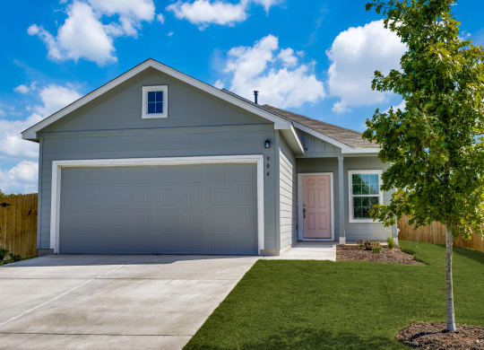 Linea Stillwater Rental Homes Model Home Exterior and Driveway