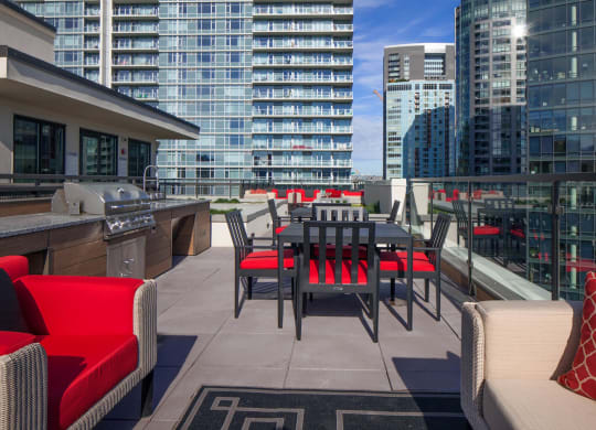 Ella Apartments Rooftop Lounge