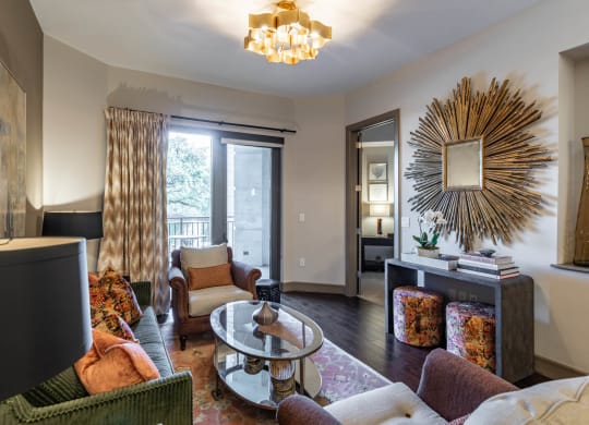 10-Foot Ceilings