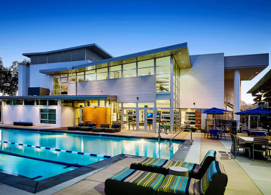Capitol Yard Apartments_ West Sacramento CA_Sparkling Relaxation Pool & Spa
