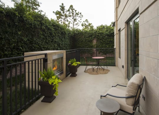 Townhome Patio & Fireplace