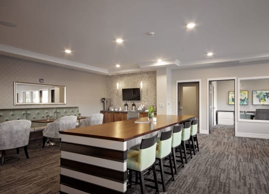 Portera at the Grove_Wilsonville  Inviting lobby with plenty of seating