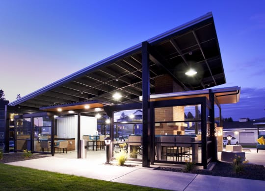 River House Apartments Outdoor Lounge