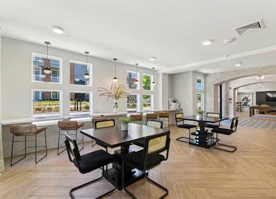 Sunroom w/Coffee Bar