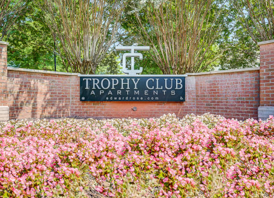 Welcoming Property Signage at Trophy Club at Bellgrade, Midlothian, 23113
