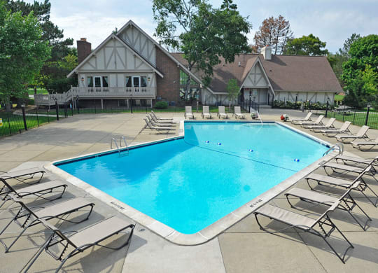 Swimming Pool and Sundeck at Rivers Edge Apartments, Michigan