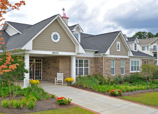 Leasing Office at Killian Lakes Apartments and Townhomes, Columbia, 29203