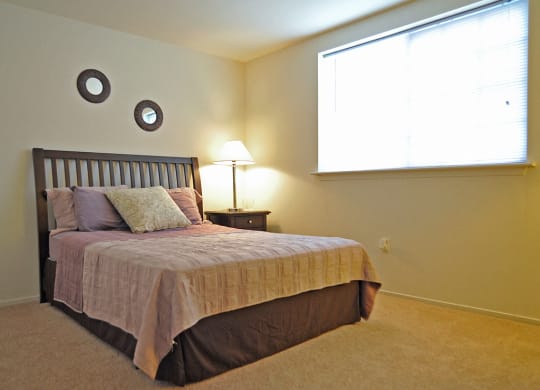 Bedroom at LakePointe Apartments, Batavia, Ohio