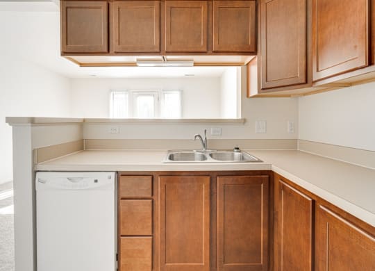 Buttercup Layout Model L-Shape Kitchen at The Harbours Apartments, Clinton Township 48038