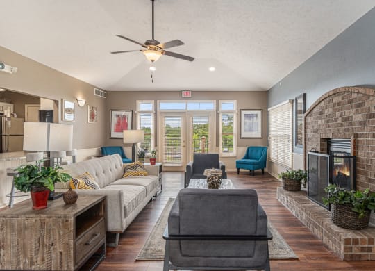 Relaxing Clubhouse With TV And Fireplace at Colonial Pointe at Fairview Apartments, Bellevue