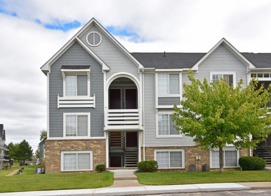 Walking Paths at Portsmouth Apartments, Novi