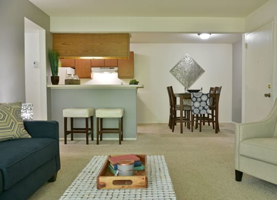 Living & Dining Area at Windemere Apartments, Farmington Hills, MI