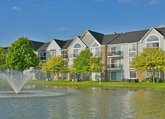 Lake Views at Hillside Apartments, Wixom 48393