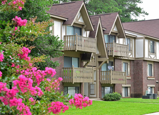 Apartment Building Exterior at Lake in the Pines, Fayetteville, NC