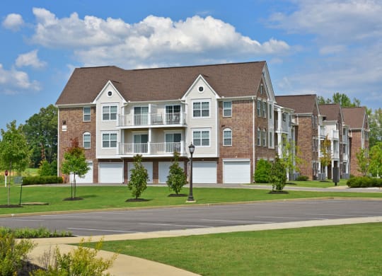 Apartments with Attached Garages at Irene Woods Apartments, Collierville, TN, 38017
