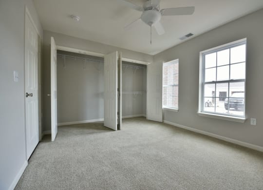 Bedroom with Carpeting at River Hills Apartments, WI 54937