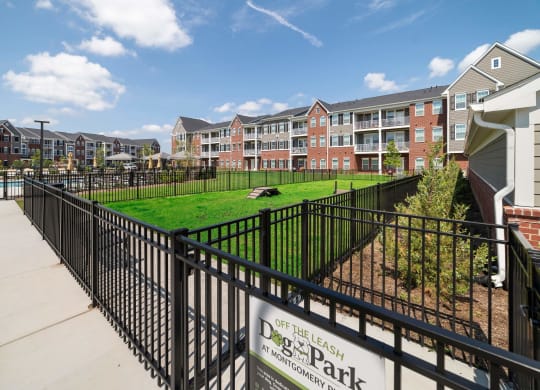 Leash-Free Dog Park at Montgomery Place Apartments, Montgomery