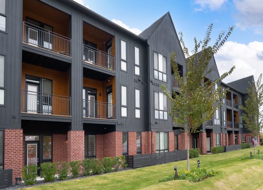 Building Exterior at Uptown Square Apartments, Troy, MI
