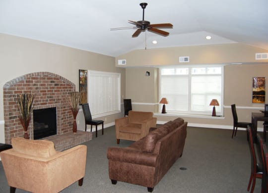 Lounge Area With Fireplace at Fieldstream Apartment Homes, Ankeny, 50023