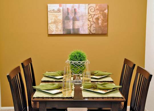 Dining Area at Fox Pointe Apartments, Illinois, 61244