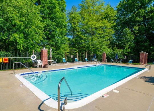 Refreshing Outdoor Pool at Glenn Valley Apartments, Battle Creek, 49015