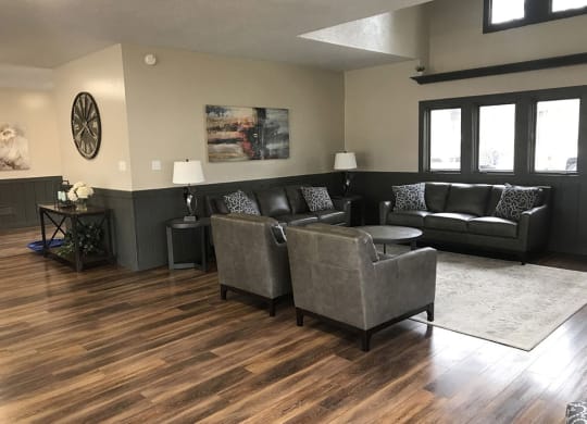 Lounge Area at Hickory Village Apartments, Mishawaka, 46545
