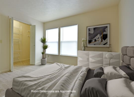 Bedroom at Heatherwood Apartments, Grand Blanc