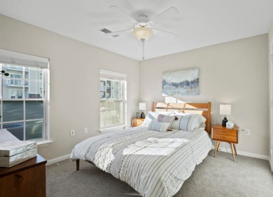 Huron Main Bedroom at River Hills Apartments, Fond du Lac, Wisconsin