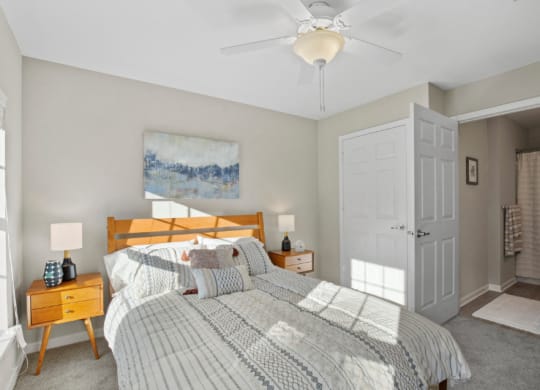 Huron Main Bedroom at River Hills Apartments, Fond du Lac