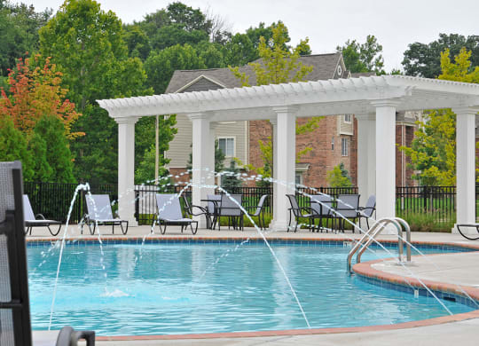 Swimming Pool With Sundeck and Pergola at LakePointe Apartments, Ohio, 45103