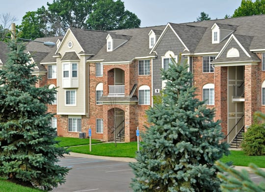 Green Views at LakePointe Apartments, Batavia, Ohio