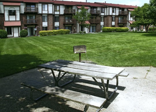 Picnic Areas With Grills at Madeira Apartments, Kalamazoo, MI, 49001