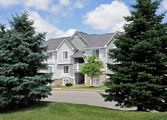 Green Surroundings at Northport Apartments, Macomb, MI