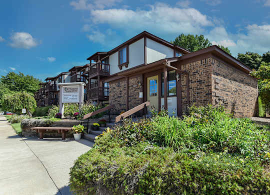 A leasing office with a welcome sign at Old Monterey Apartments, Springfield, MO
