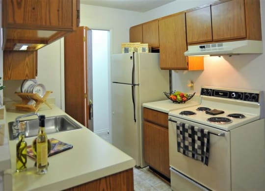 Kitchen at Brook Pines, Columbia