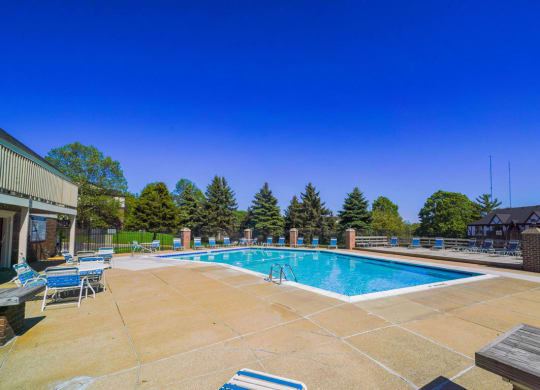 Access to Pool and Sundeck with Wi Fi at Seville Apartments, Kalamazoo