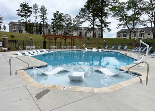 resort style swimming pool at Signature Pointe Apartment Homes, Athens, AL