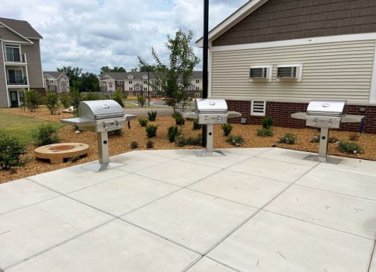 Grilling Stations at Signature Pointe Apartment Homes in Athens, AL